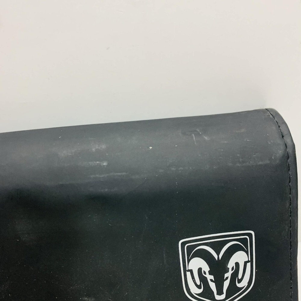 2018 Dodge Ram Trucks 1500/2500/3500 Owners Manual User Guide With Case - Picture 6 of 7